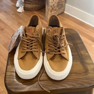 Frye canvas lace up tennis shoes